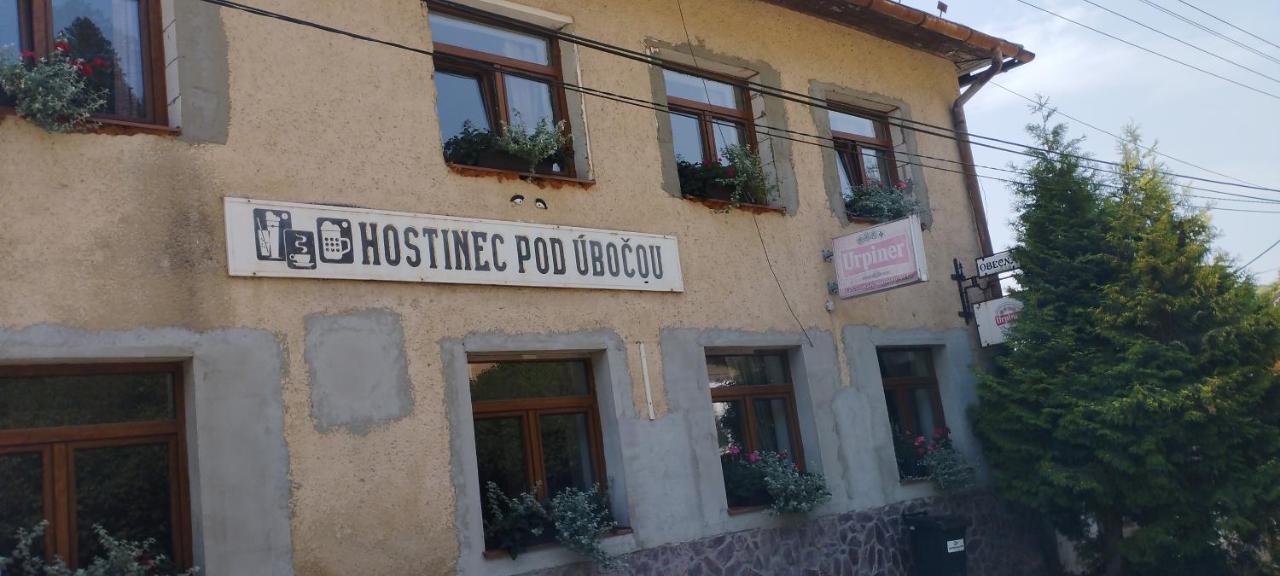 Hostinec Pod Ubocou Valaská Buitenkant foto